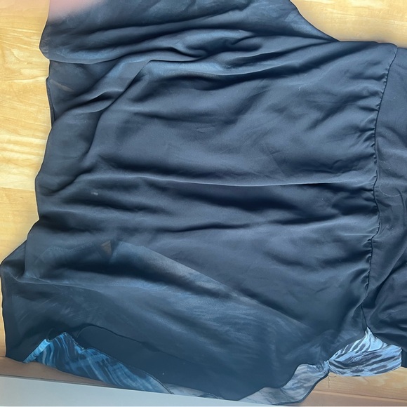 Ricki’s Dress Shirt - Picture 3 of 3